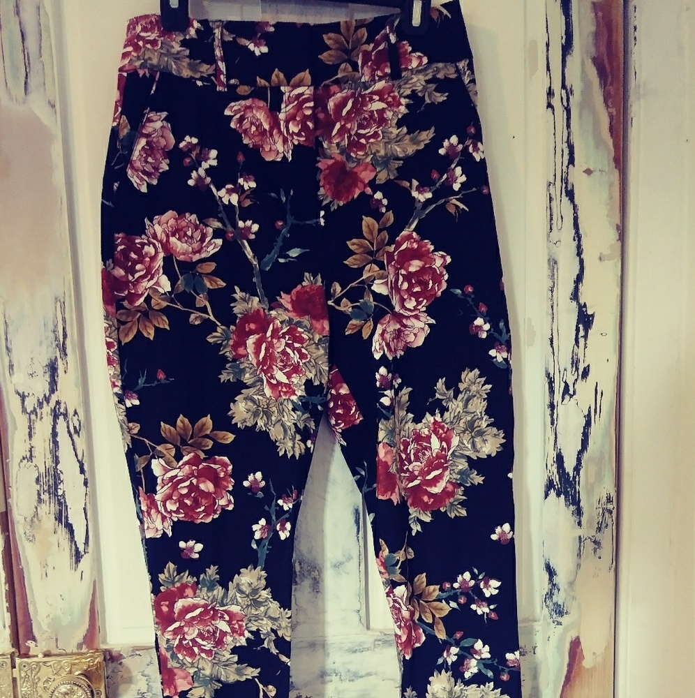 BNWT Trousers-Fashion Nova